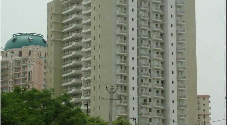 DLF The Royalton Tower